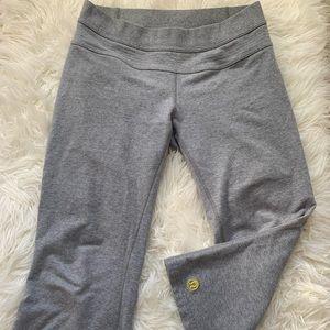 Lululemon wide legged cropped capris